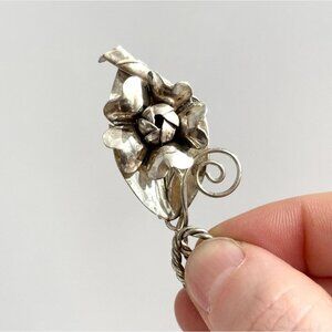 Art Nouveau Rope Designed Vintage Sterling Silver Floral Ornate Brooch